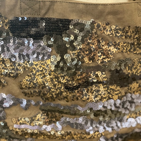 Express Sequin Tote - Picture 4 of 8